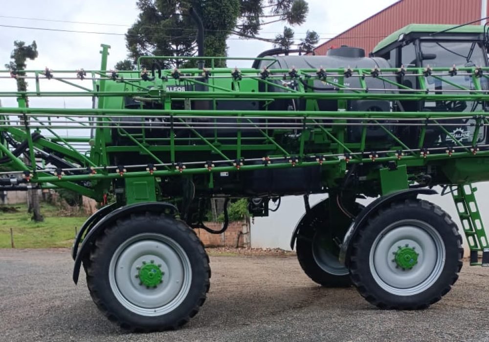 WhatsApp Image 2025-10-23 at 17.23.08 (1)