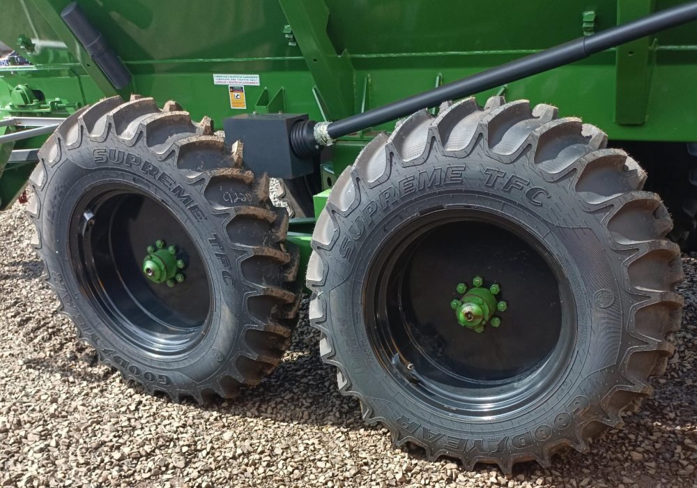 WhatsApp Image 2025-10-23 at 17.24.49 (1)